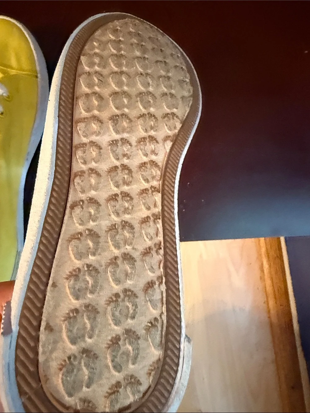 Hang Ten Yellow Canvas Athletic Shoes with White Laces